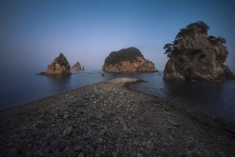 россия  приморский  природа  приморский край хасанский район кекуры бакланьи кекур коса море туман вечер закат путешествия поход никон пейзажная фотография пейзаж туризм фото фотография дмитрий подкопаев russia  travel  sunset  sea  photographer  primorsk ***** фото превью