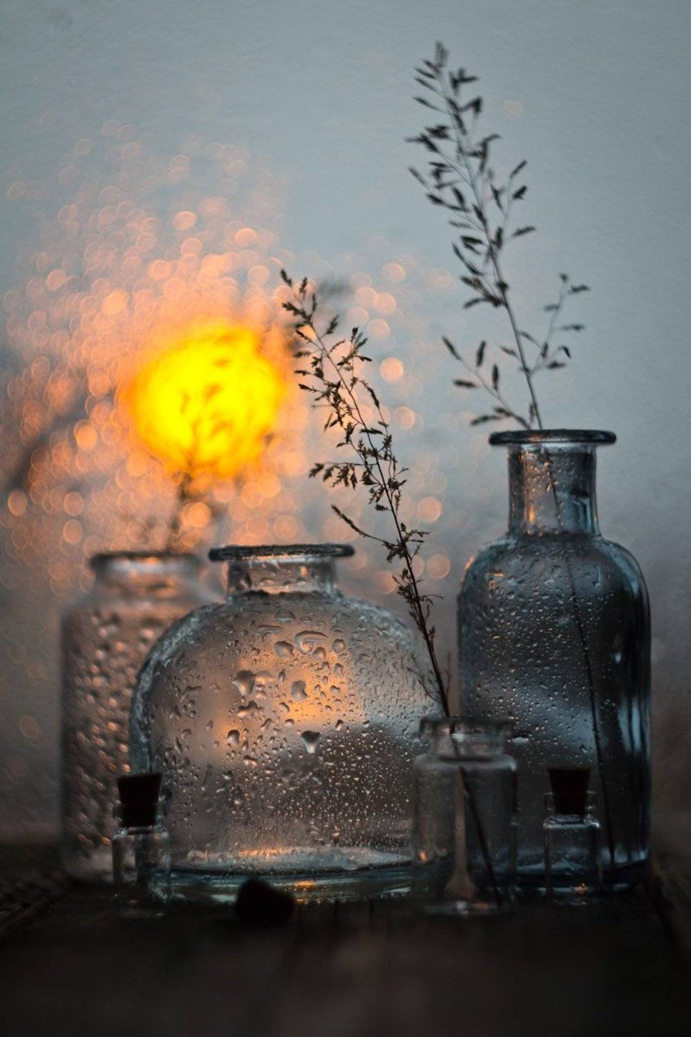 трава, натюрморт, боке, прозрачный, брызги, вода, закат, солнце, бутылки, банки, стекло, красивый, лето, still life, Алла Семенова
