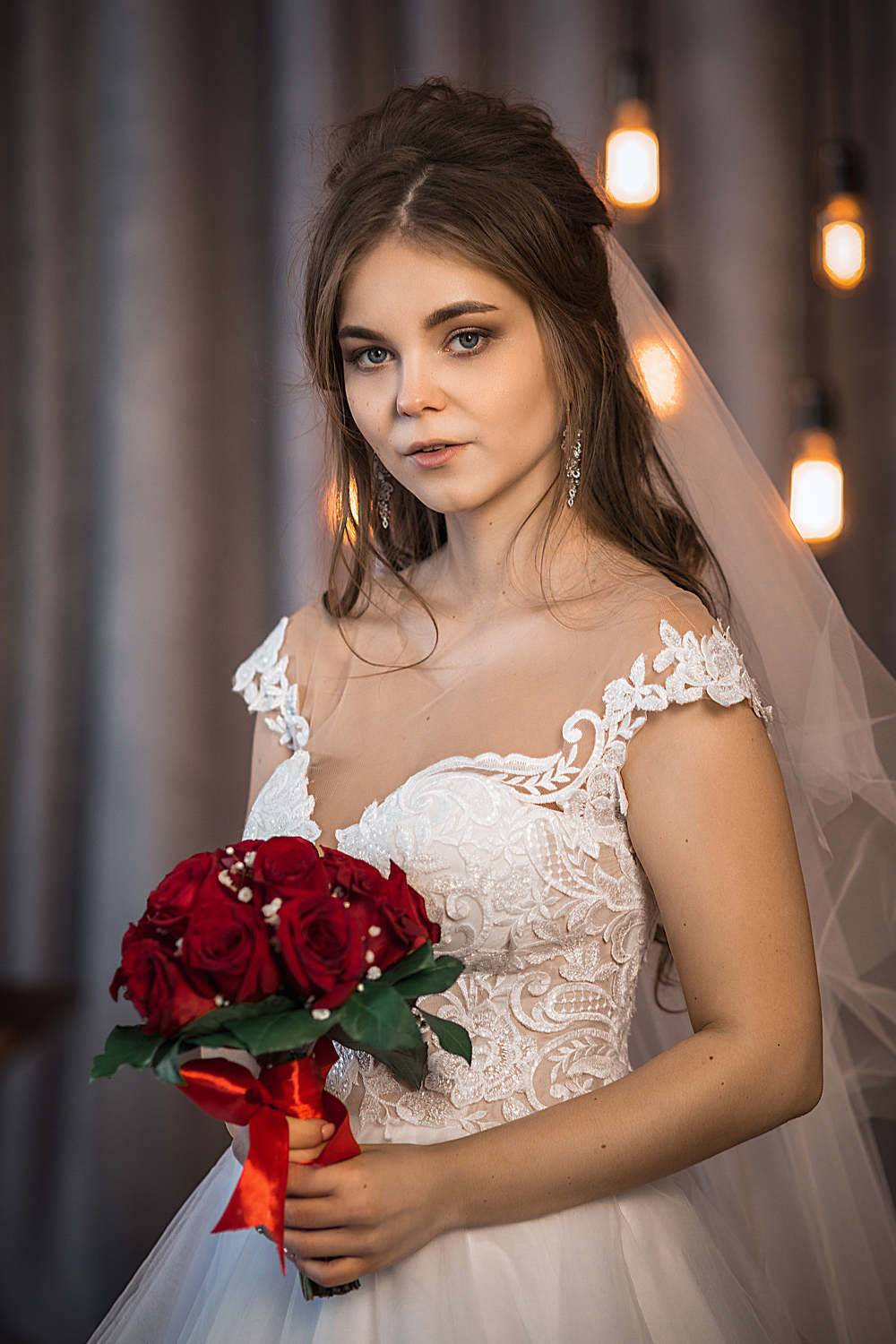 свадьба, свадебная фотосессия, невеста, свадебный букет, свадебное платье, счастье, любовь, портрет, студия, Владимир Васильев