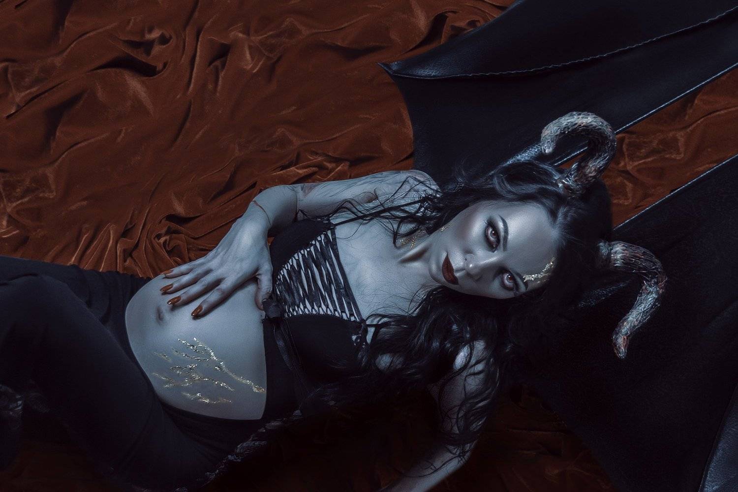 , Александра Тёмная