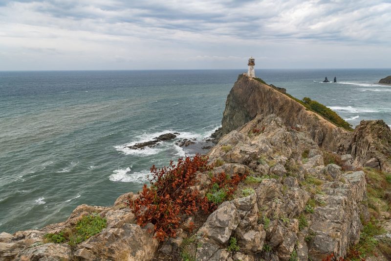 Lighthouse, Sea, Rock - Object, Coastline, Cliff, Nature, Landscape, Scenics, Wave, Pacific Ocean, Beach, Outdoors, Famous Place, Sky, Water, California, Water\'s Edge, No People Маяк Рудный фото превью