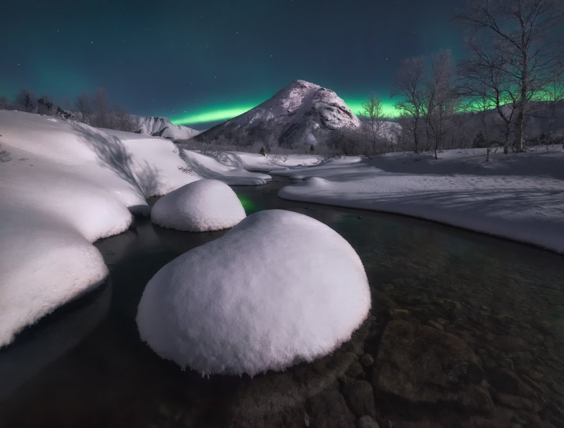Хибины в лунном свете. фото превью