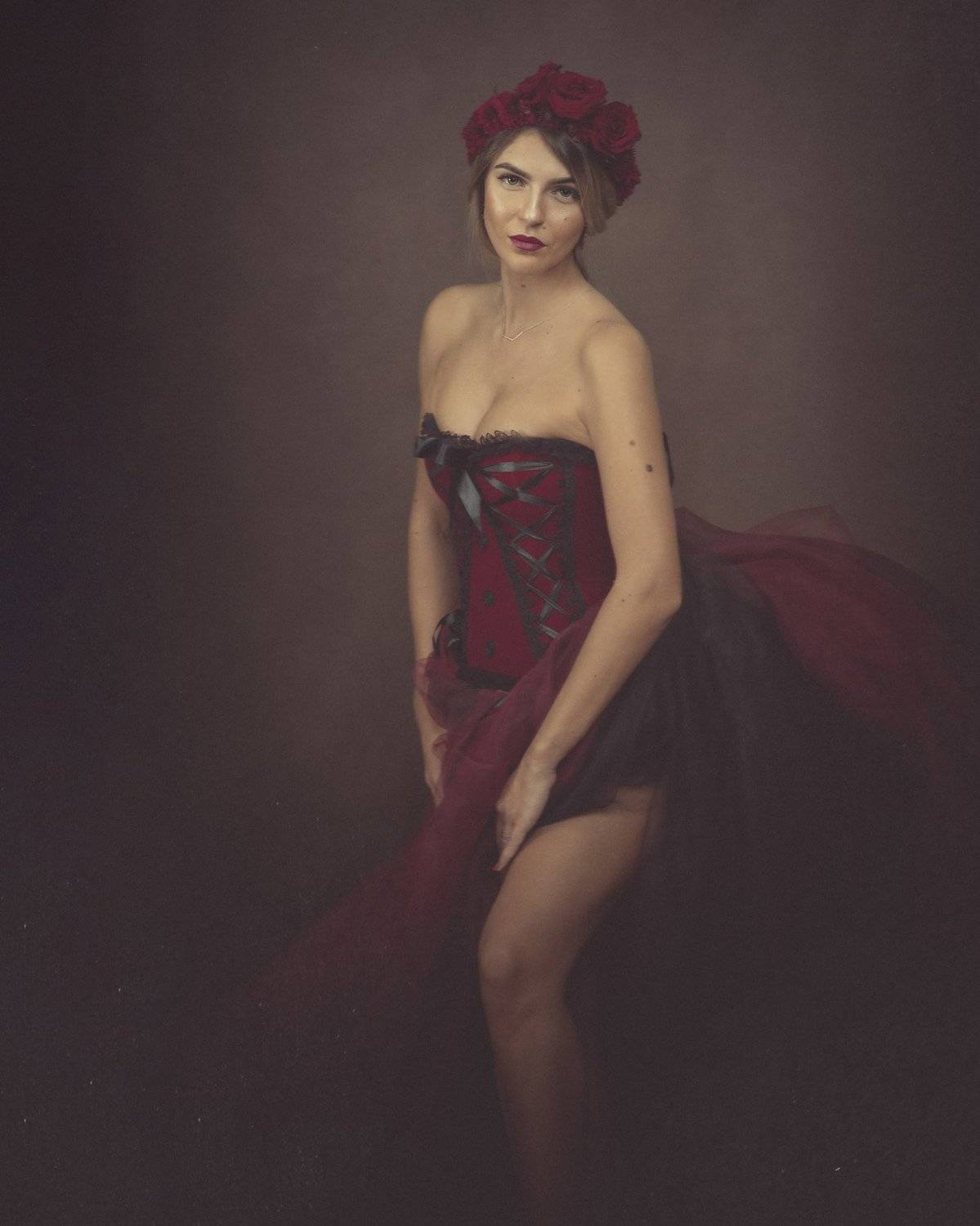 cabaret portrait woman painterly , Alexandru Roibu