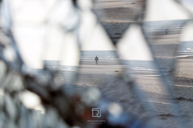 Люди, Город, Пригород, улица, размытие, Час Пик, мужчина, человек, движение, день, стекло, осколок, небо, зеркало, сломанный, Дюнкерк, Франция, горизонт, пляж, море North Sea shards - Осколки Северного моря фото превью