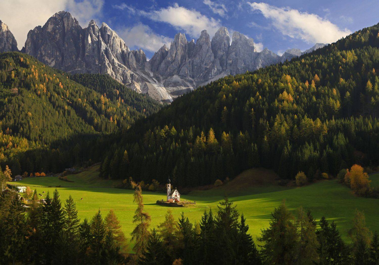 Santa Maddalena, осень, церковь Chiesetta di San Giovanni, Милокост Алексей