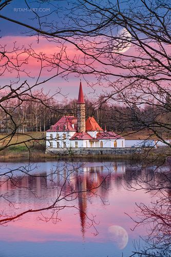 Приорат - лунная сказка / The Priory Palace - A Moon Fairytale