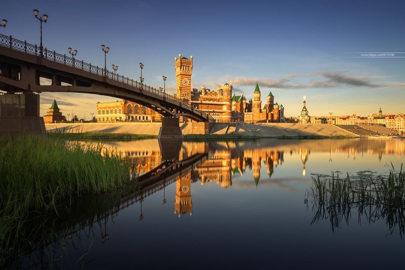 каприччио, фотохудожник, capriccio, йошкар-ола, россия, артем мирный, отражение, замок, вода, река, artyom mirniy, yoshkar-ola, театр, кукольный, республиканский, башня, свет, патриарший мост, небо, марий эл, Йошкар-Ола фото превью