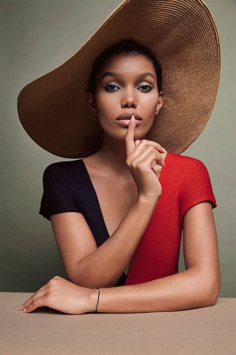 женский портрет, фэшн, pretty woman, fashion, adult, lips, portrait, girl, attractive, pretty, model, hair, beautiful, natural, female, smile, beauty, studio, lady, elegance, glamour, Константин Хахаев