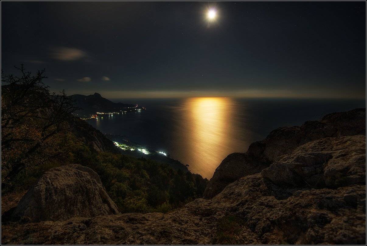 крым, осень, ласпи, ночь, луна, море, дорожка, АНАТОЛИЙ ДОВЫДЕНКО
