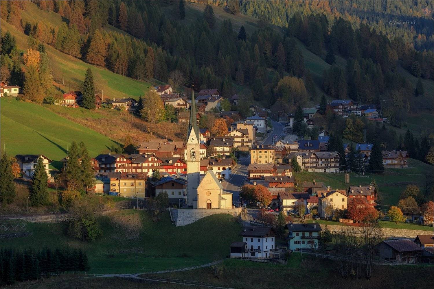 italy,colle santa lucia,осень,church,свет,вечер,церковь,village,деревня,alps,горы,альпы,dolomites,доломиты,selva cadore,италия,val fiorentina, Василий Гори