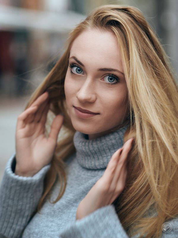 Девчонка фото превью