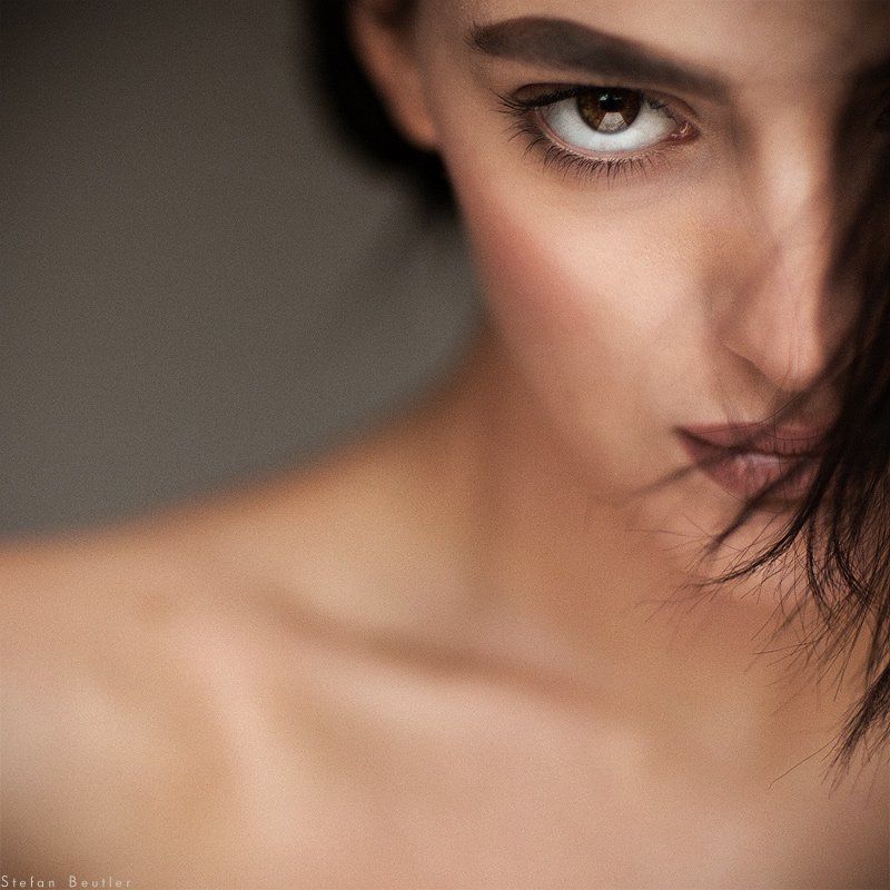 portrait, woman the voice inside фото превью