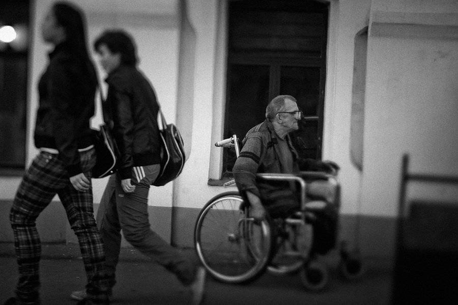 инвалид, коляска, девушки, ноги, колеса, чб, черно-белая, disabled, wheelchair, girl, legs, wheels, black & white, black and white, Феофанов Дмитрий