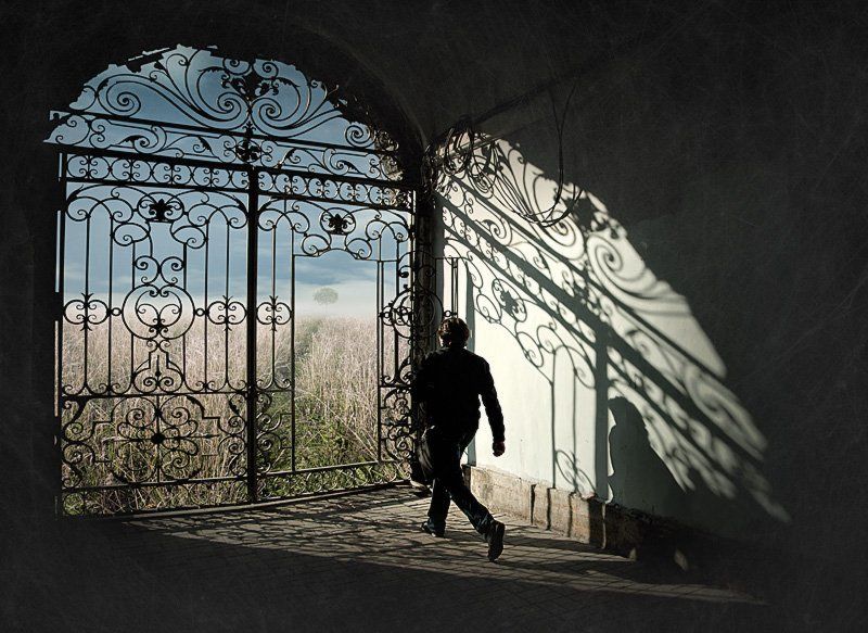 walk out фото превью