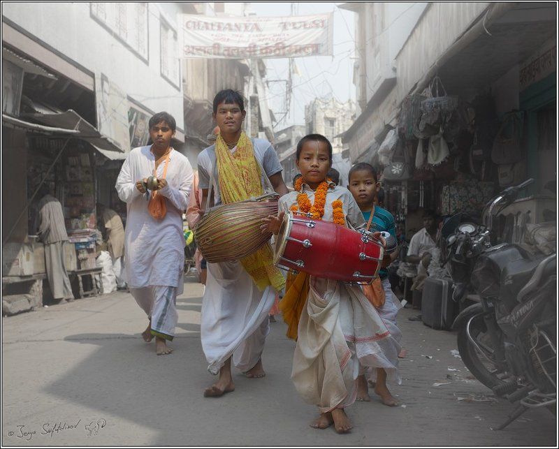 в месяц праздника фото превью