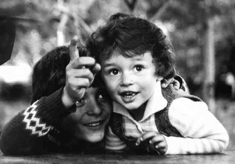 Старший брат фото превью