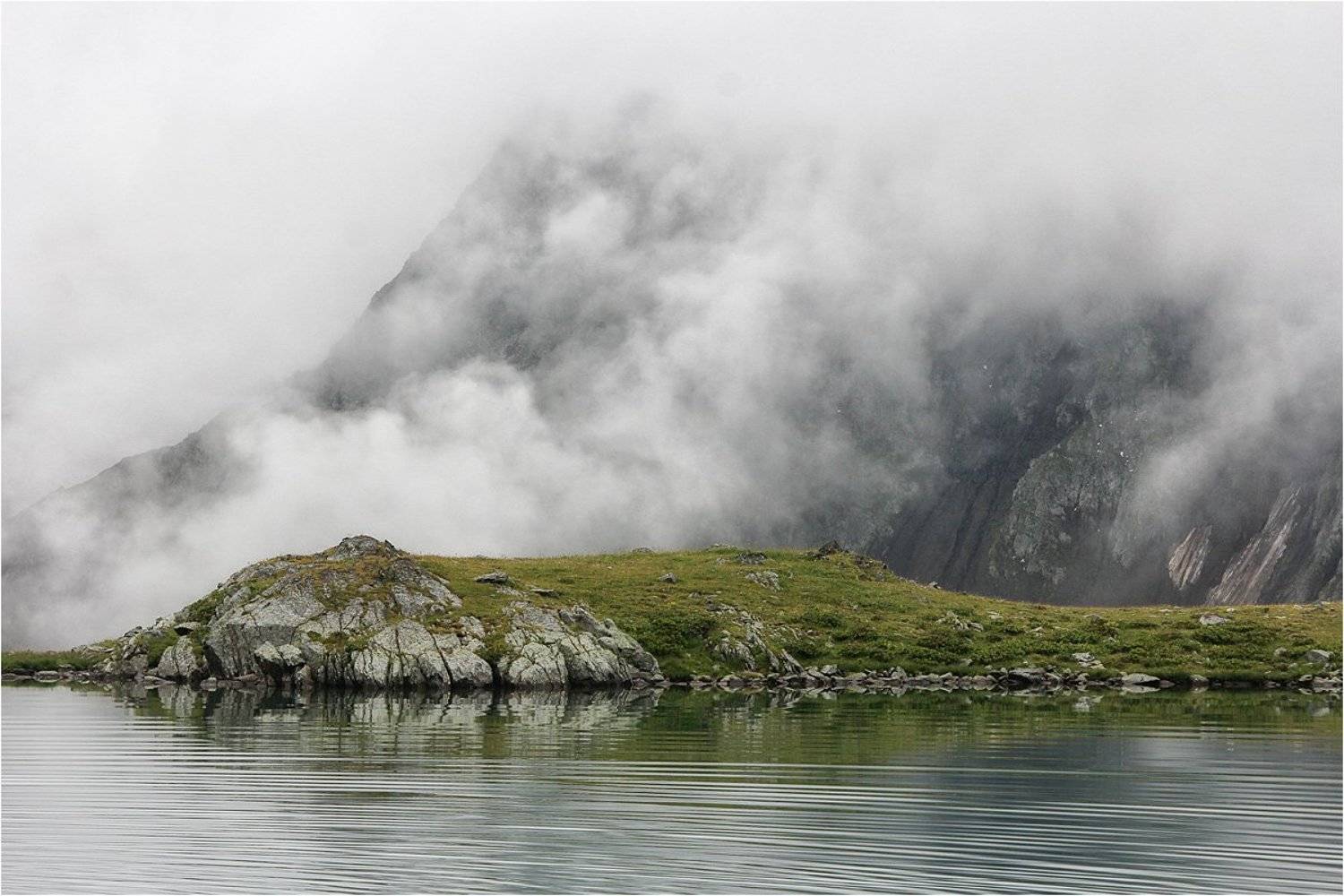 архыз,  горы, облака, озеро, Роман Махненко