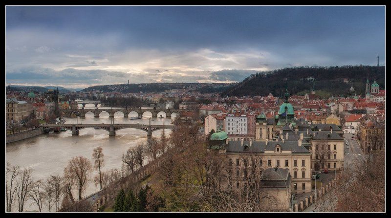 прага, praha про першпективу Пражских мостов, Градчаны и Влтаву... фото превью