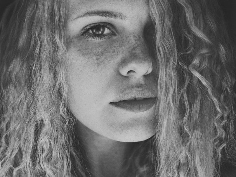 Self portrait фото превью