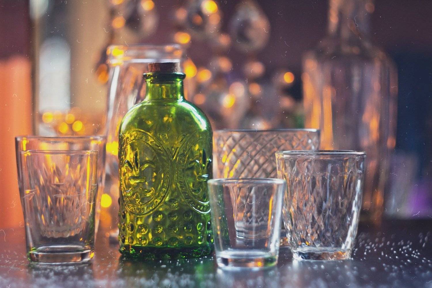 натюрморт, боке, прозрачный, закат, солнце, бутылка, стакан, стекло, красивый, прозрачный, блики, still life, Алла Семенова