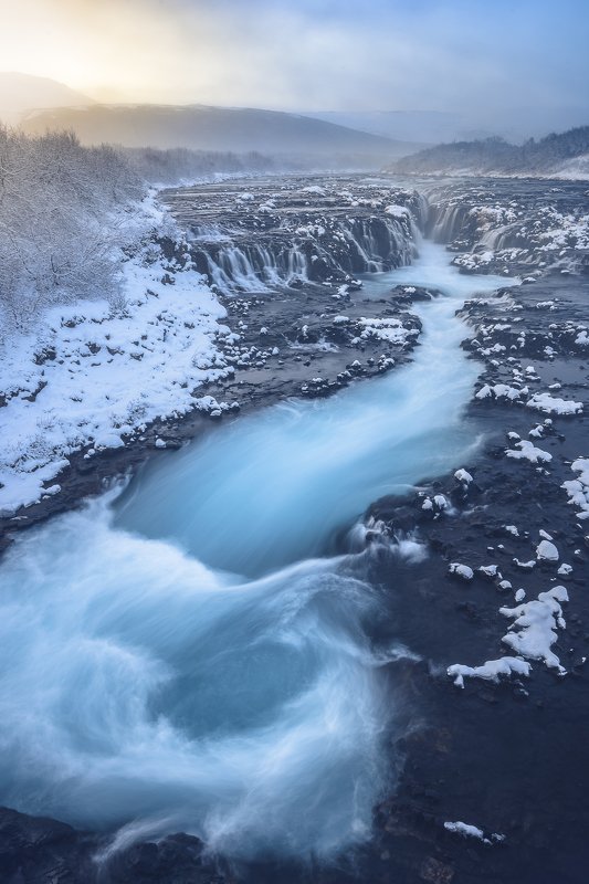 Iceland, waterfall, river, snow, frozen, ice, sunset Waterfall in Iceland фото превью