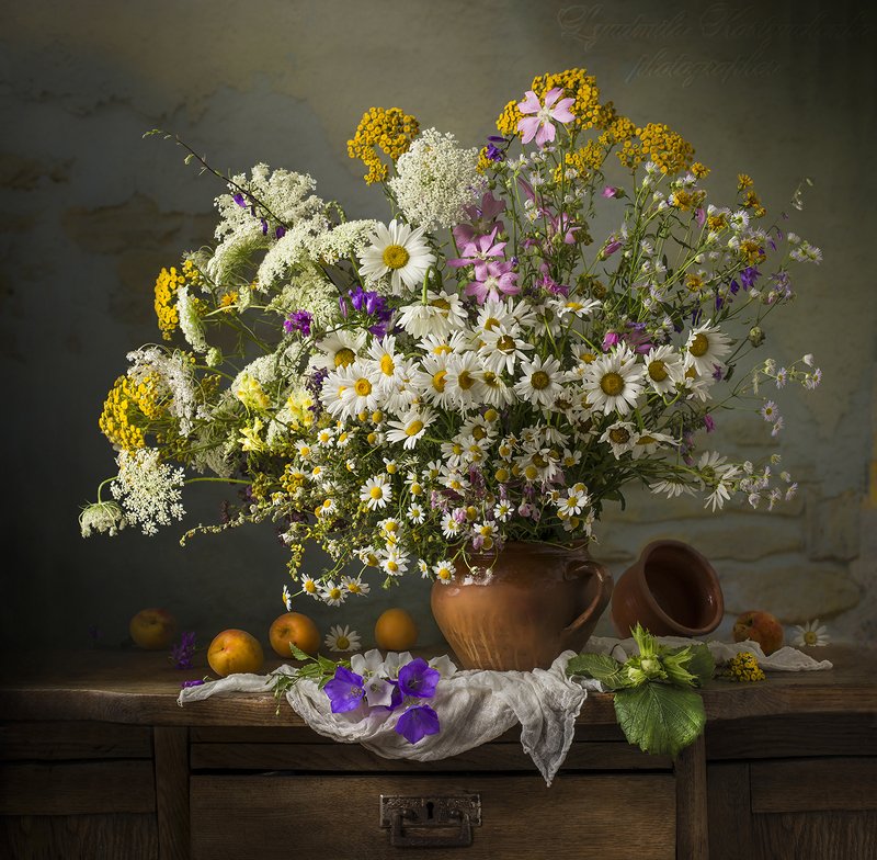 натюрморт с полевыми цветами,лето,букет,цветы,художественное фото,искусство.  фото превью