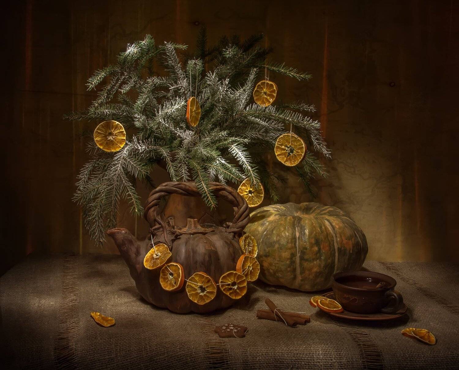 натюрморт, мандарины, чайник, елка, Татьяна Феденкова
