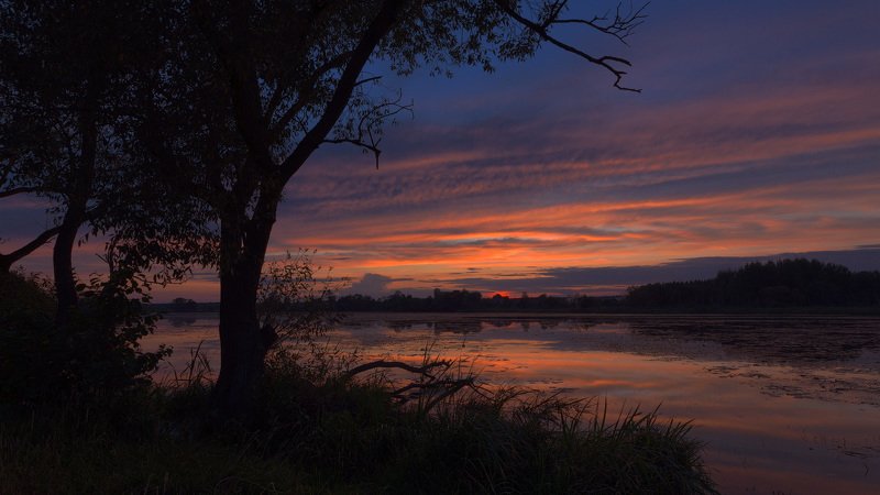 река клева, закат, зарево, лето, август Зарево заката над Клевой фото превью