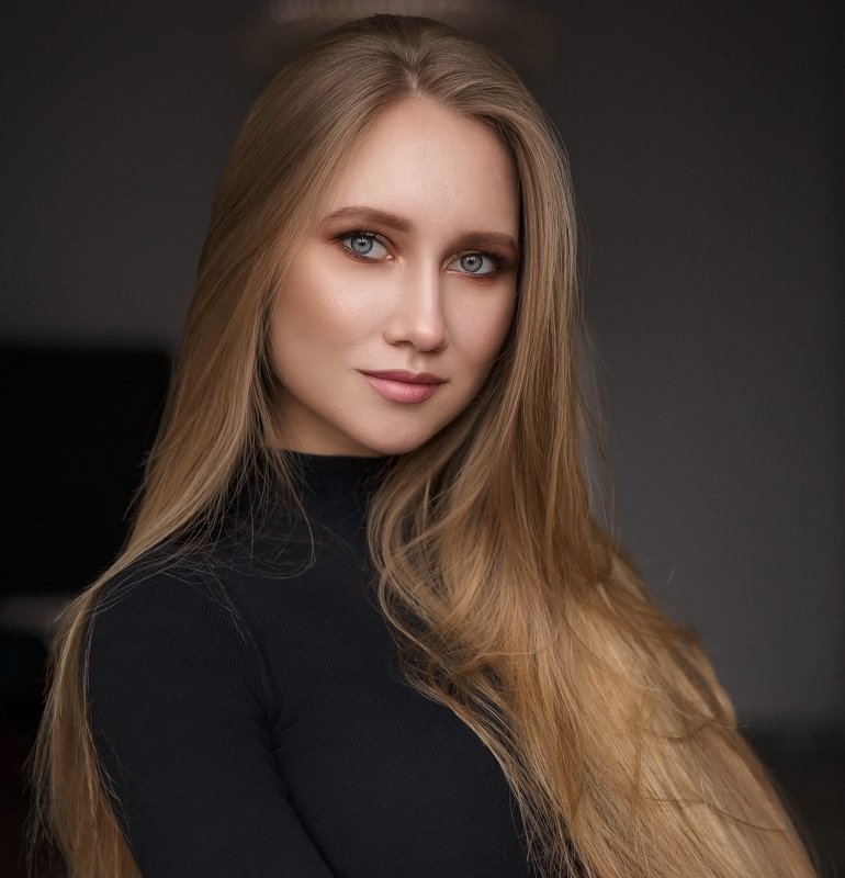 portrait Liza фото превью