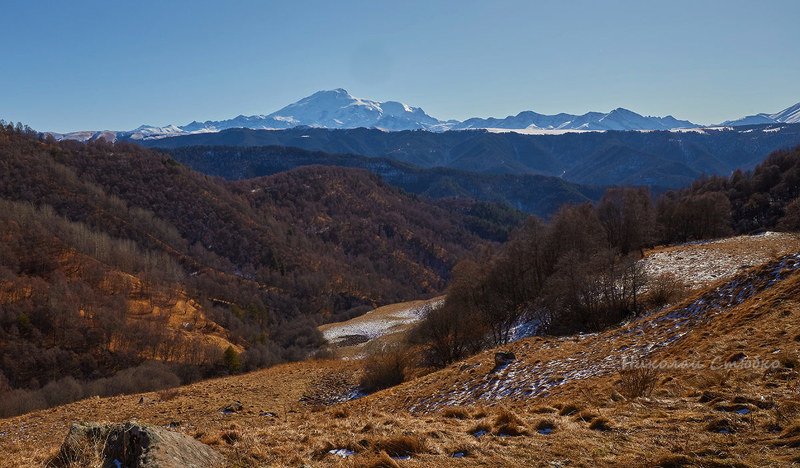кавказ, горы, зима, эльбрус Скудная палитра зимы фото превью