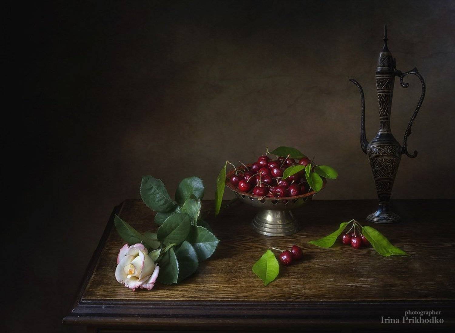 натюрморт, черешня, восточная посуда, роза, винтажный, Ирина Приходько