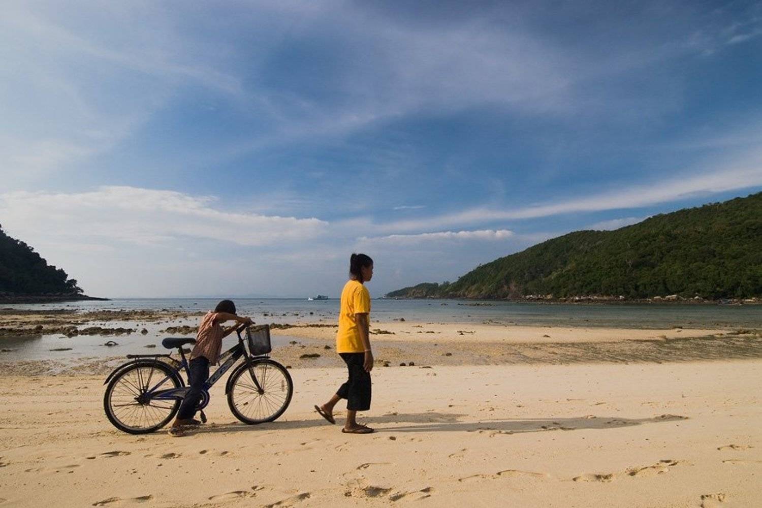 таиланд,путь,люди,берег,море, Александр Константинов