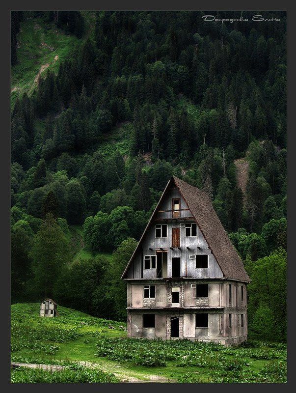 Затерянный в горах...... фото превью