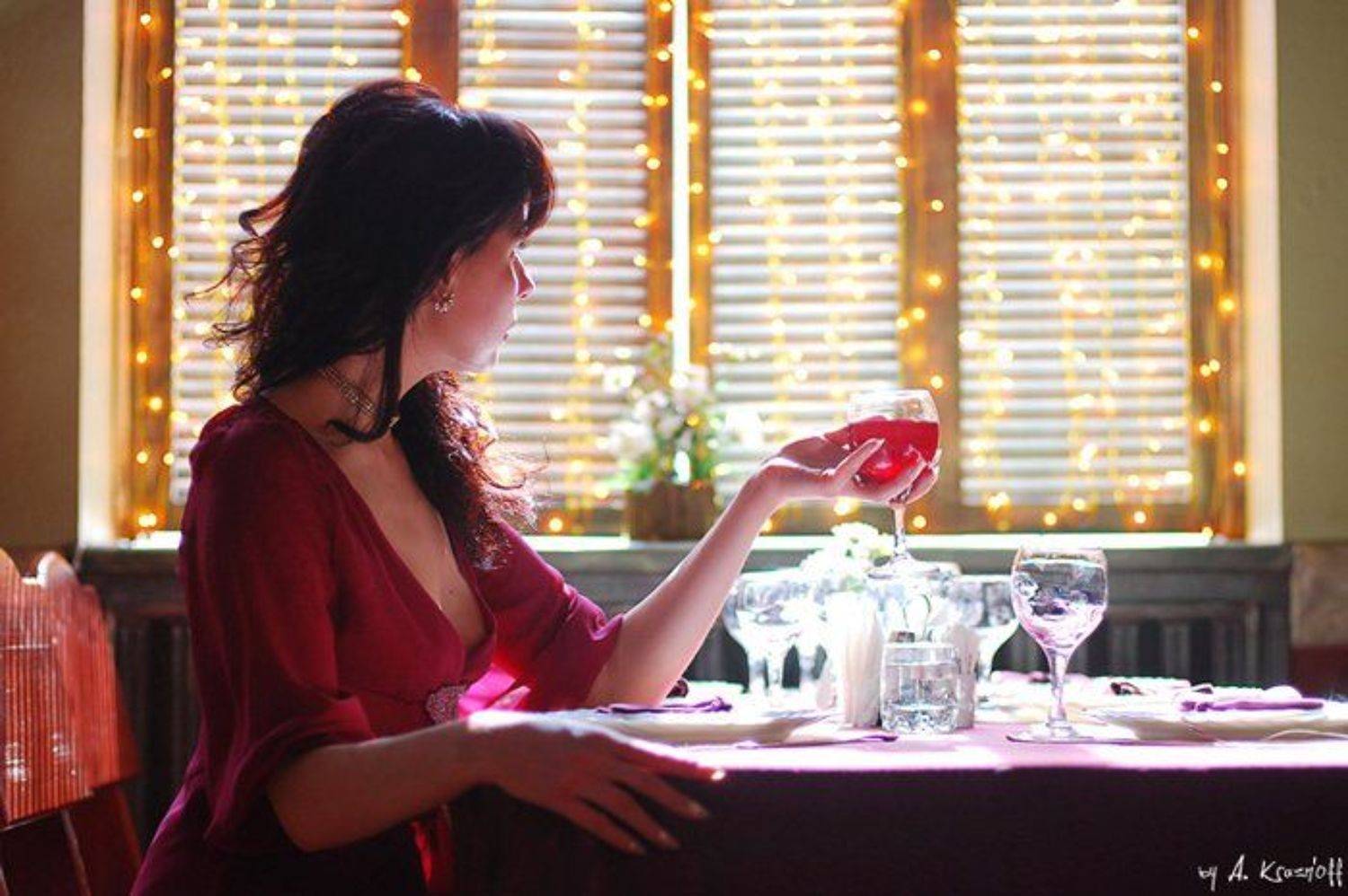 девушка, ожидание, вино, бокал, одиночество, A.Krasnoff