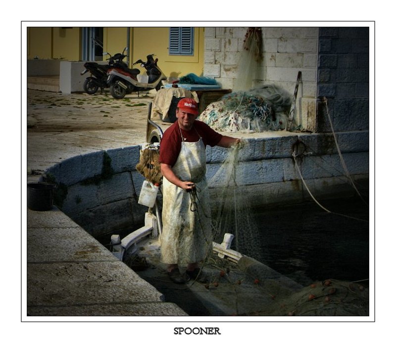 За работой фото превью