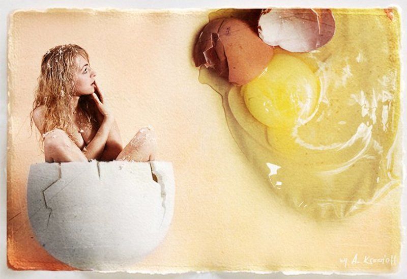 девушка, яйцо, скорлупа, перья, желток Eggs... фото превью
