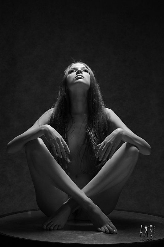 девушка красивая  фотограф роман большаков advokatstudio falling light фото превью