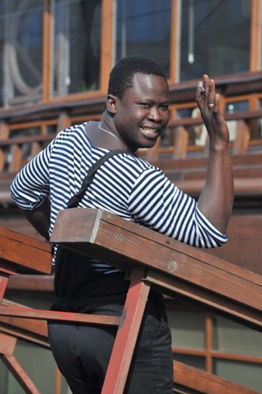 Стеснительный парень фото превью