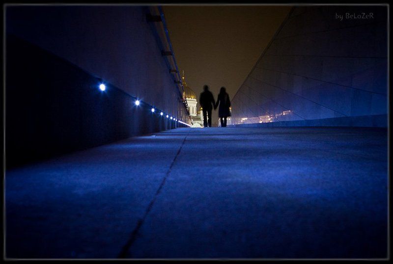 ночь, пара, любовь, руки Гулять вдвоем фото превью