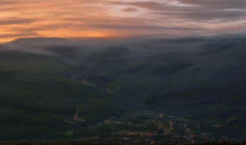 РАССВЕТ НАД МЕЗМАЕМ фото превью