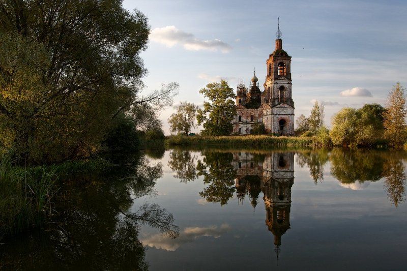 село,осень,вечер,пруд,закат.  фото превью