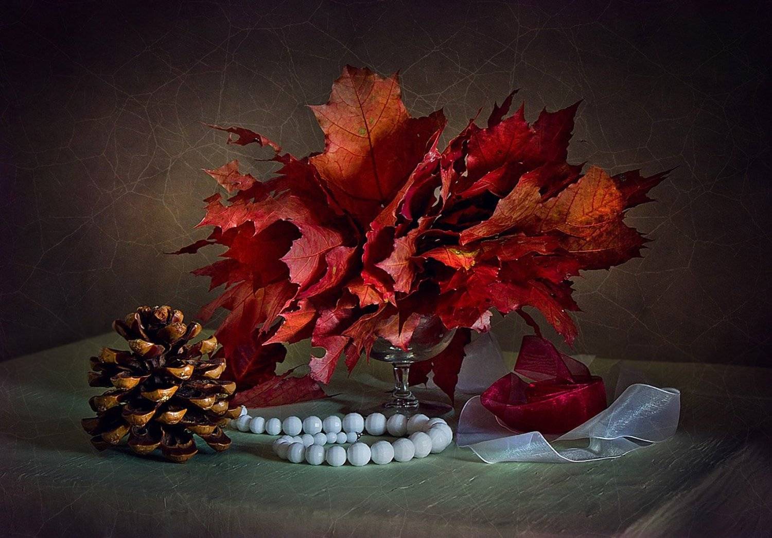 натюрморт, листопад, клен, шишка, листья, светлана голицына