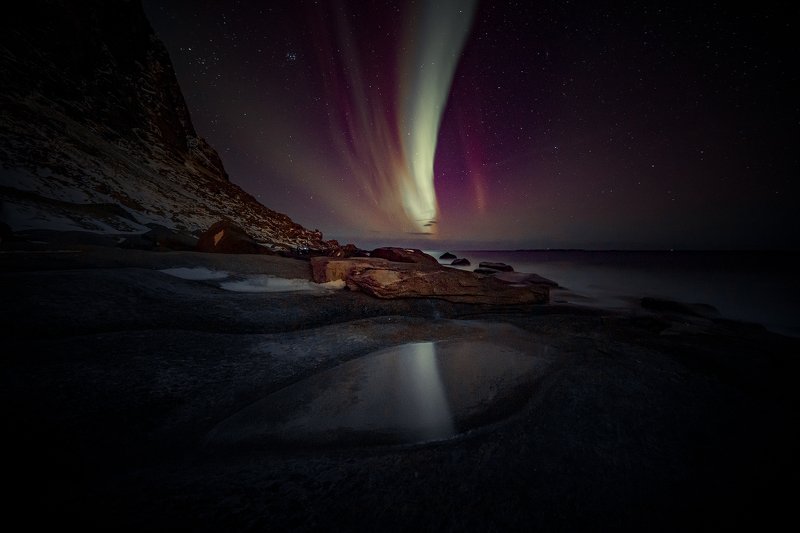 Beam in the Night | фото превью