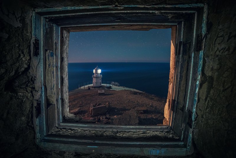 крым, меганом, маяк, ночь, Маяк на мысе Меганом фото превью