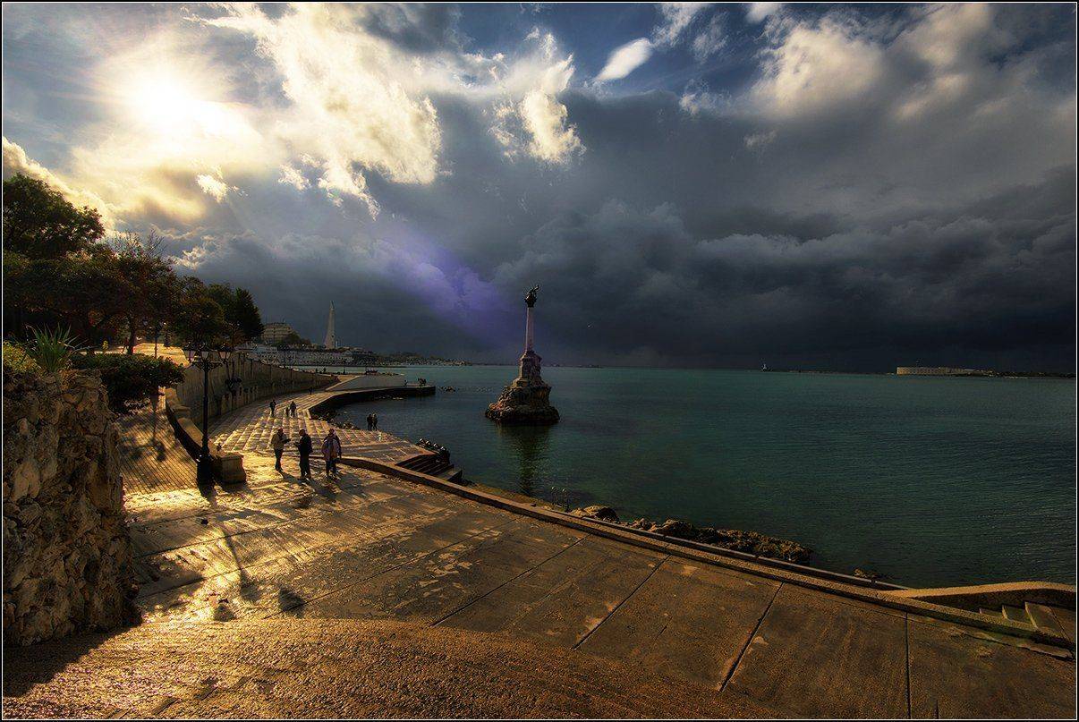 крым, севастополь, бухта, памятник, АНАТОЛИЙ ДОВЫДЕНКО