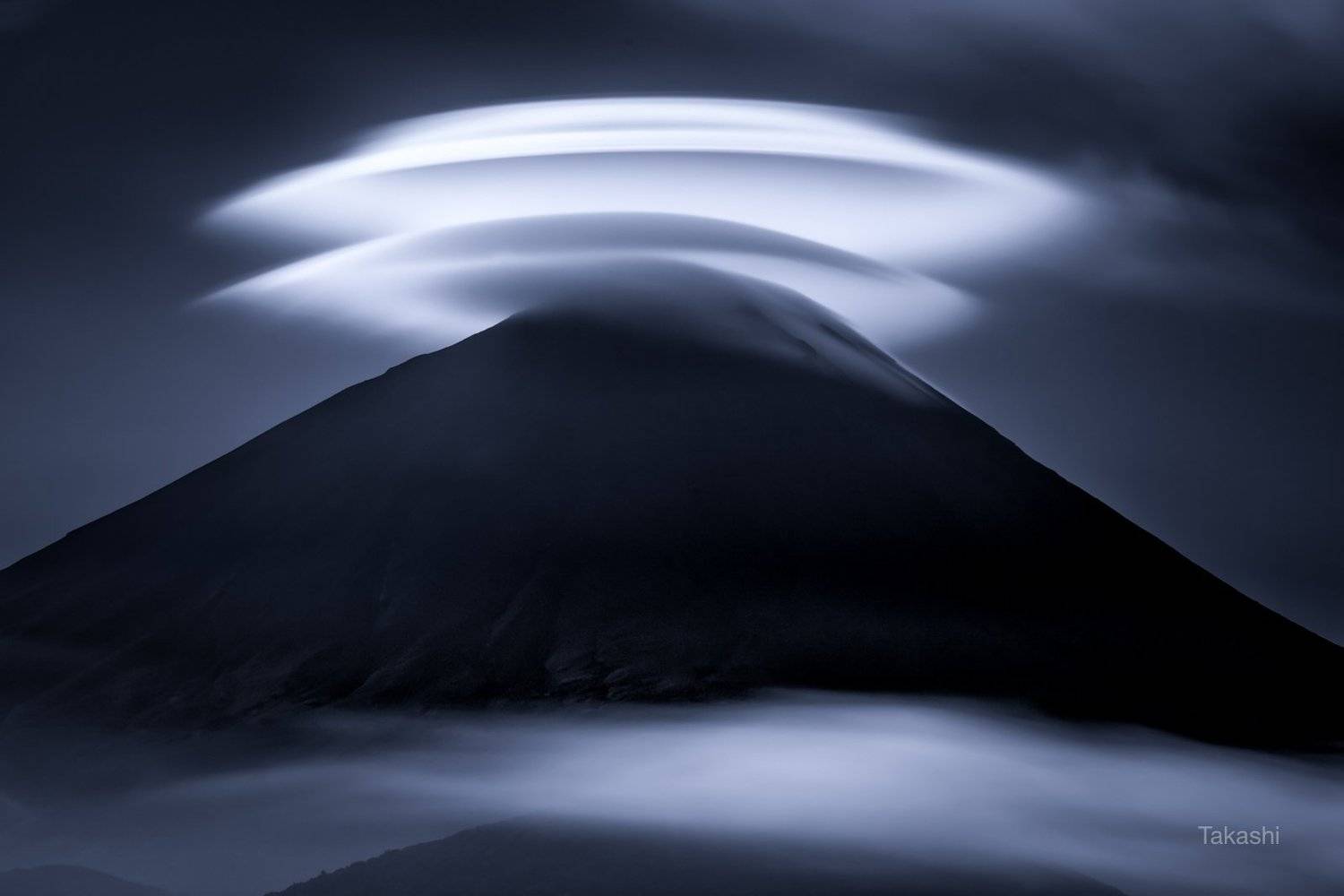fuji,moutain,japan,clouds,cap, Takashi