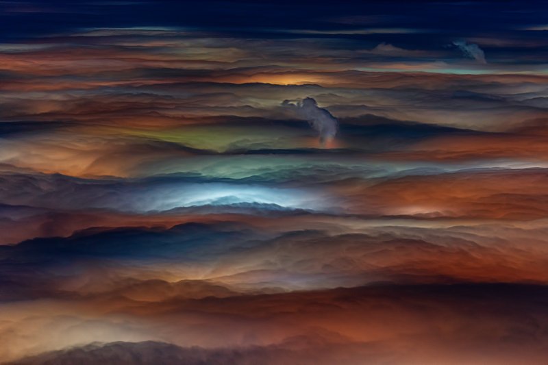 А colorful sea of mist over the city of Sofia... фото превью