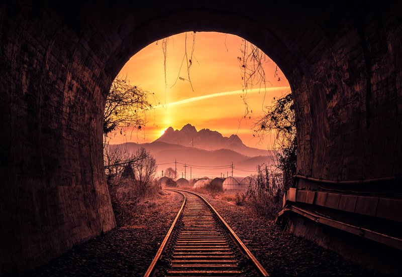 Tunnel фото превью