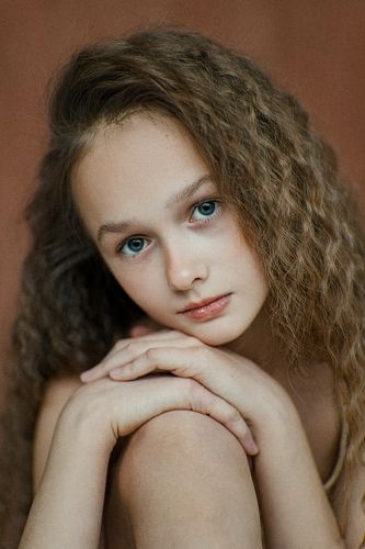 Tweens Dasha & Lera