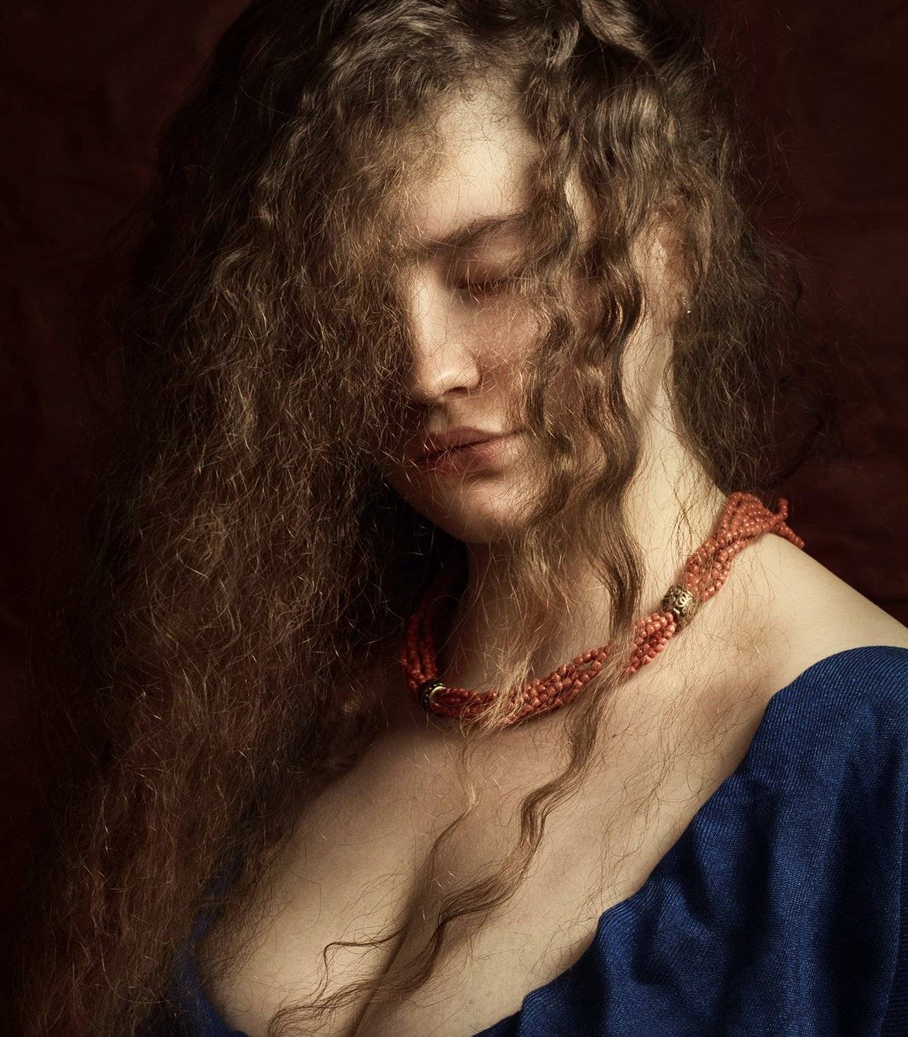 портрет , взгляд ,красивая девушка , цвет ,волосы , красивые губы ,нежность , таинственность, Natalia Kholodova